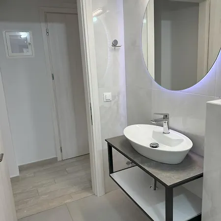 Acra Melia Apartment Palaiontsiflikion Exterior photo