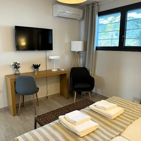 Acra Melia Apartment Palaiontsiflikion Exterior photo