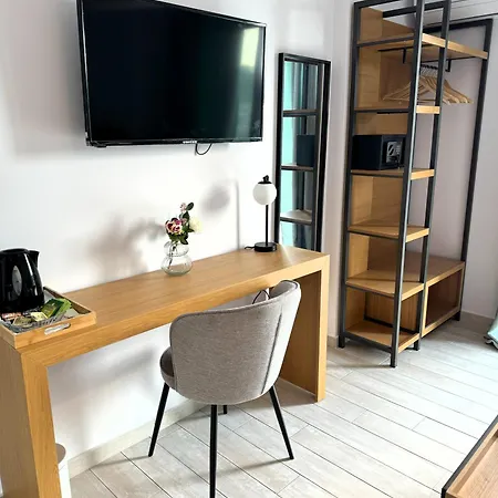 Acra Melia Apartment Palaiontsiflikion Exterior photo