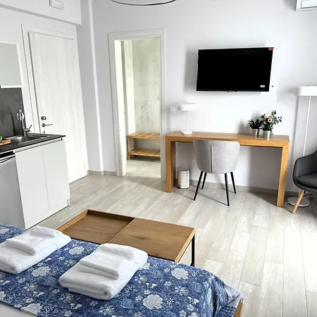 Acra Melia Apartment Palaiontsiflikion Exterior photo