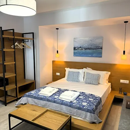 Acra Melia Apartment Palaiontsiflikion Exterior photo