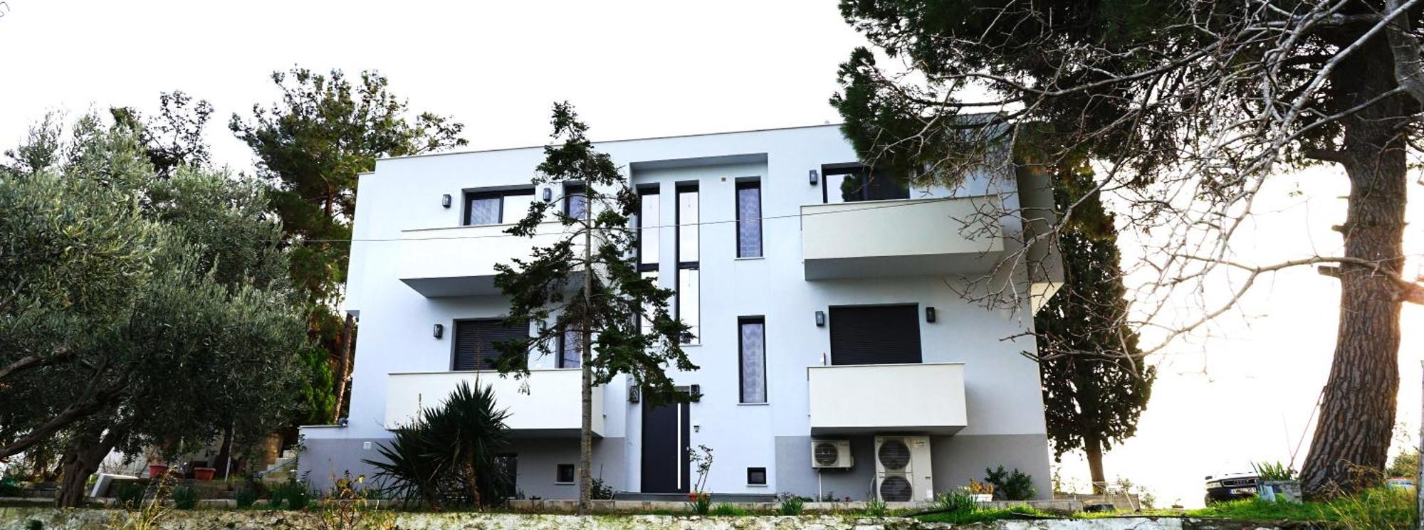 Acra Melia * Palaiontsiflikion