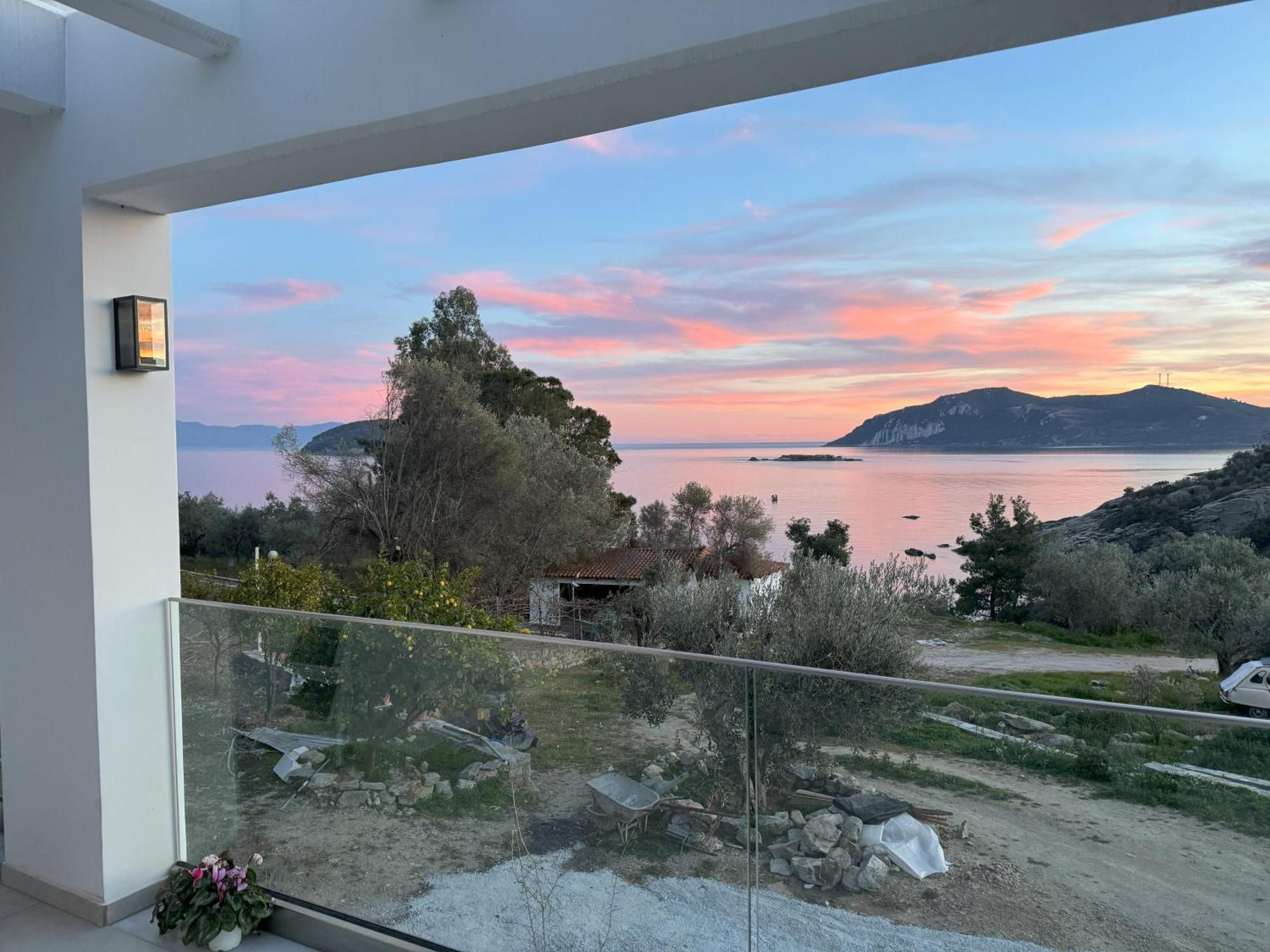 Acra Melia * Palaiontsiflikion