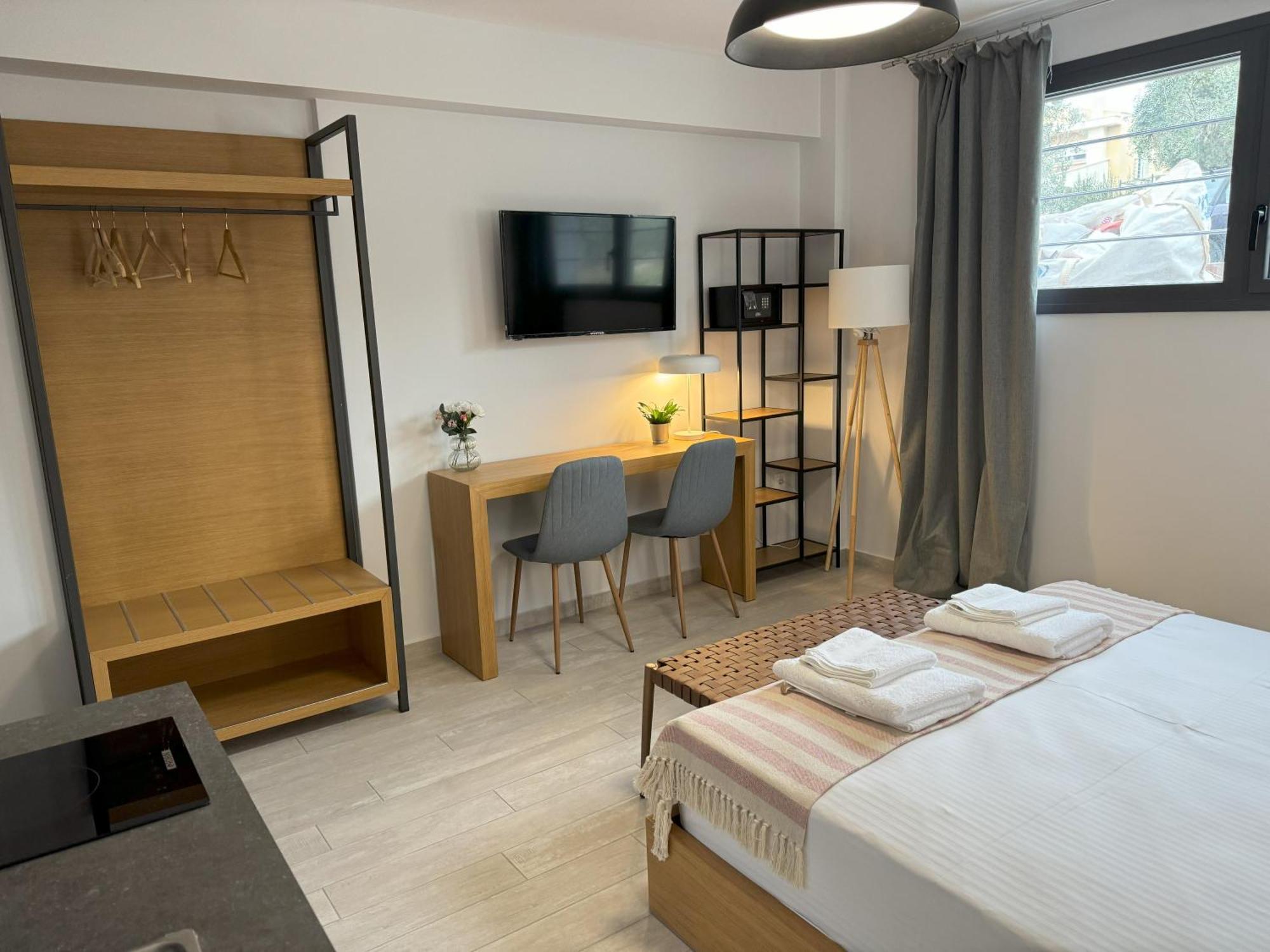 Acra Melia