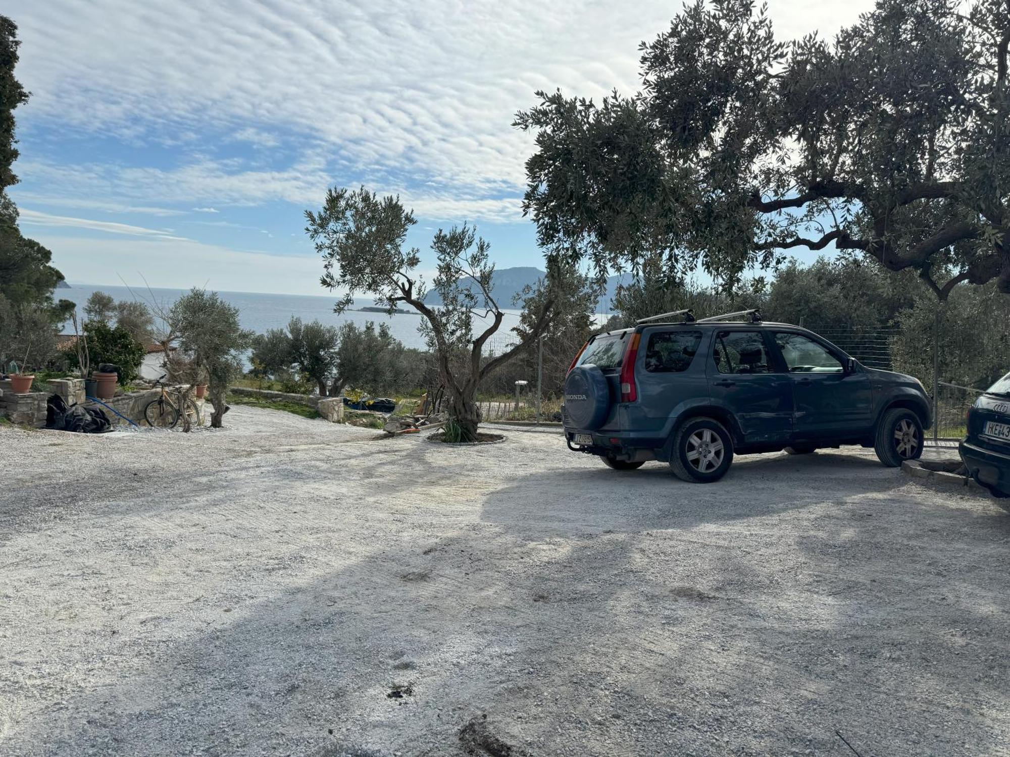 Acra Melia * Palaiontsiflikion