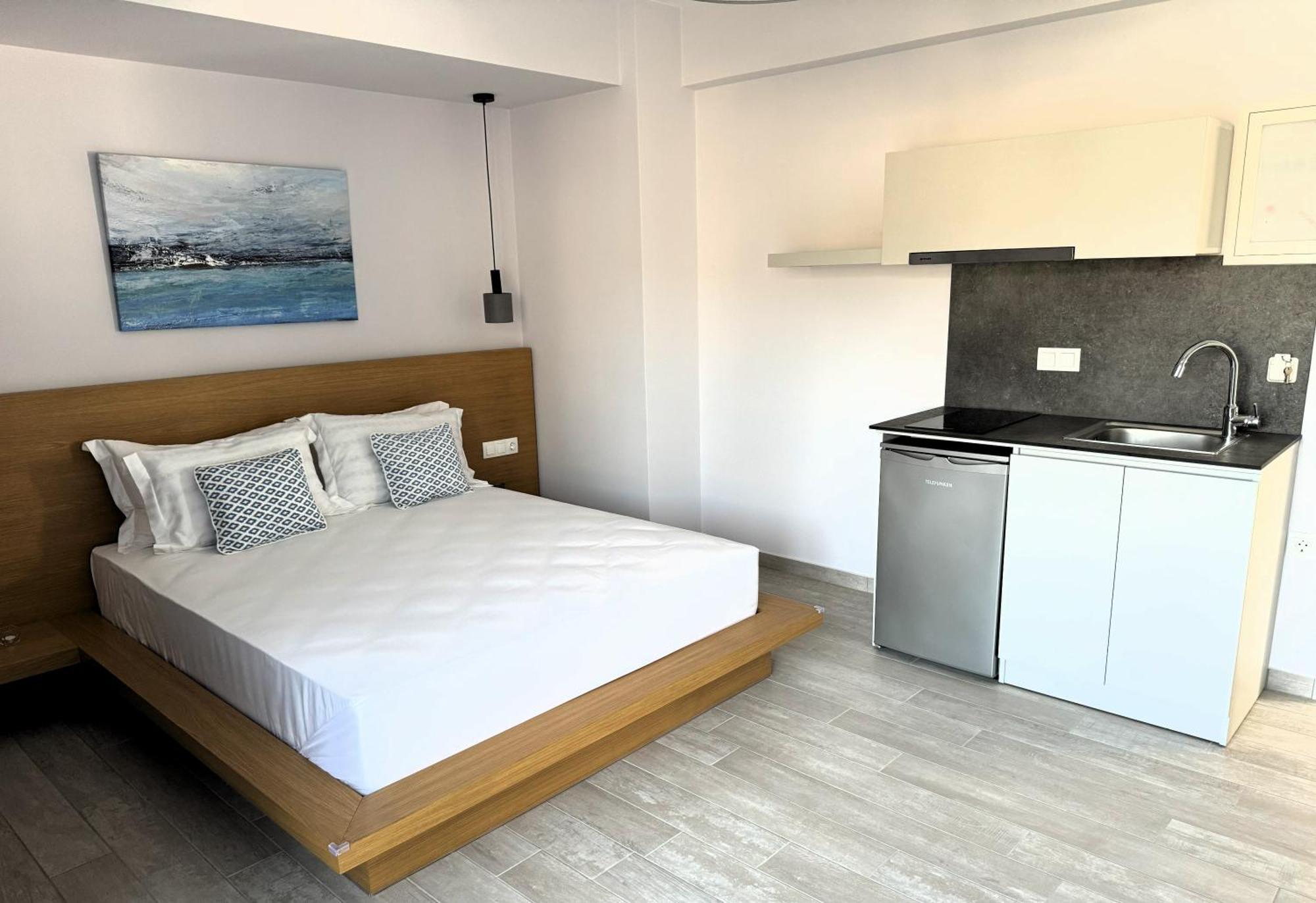 Acra Melia * Palaiontsiflikion